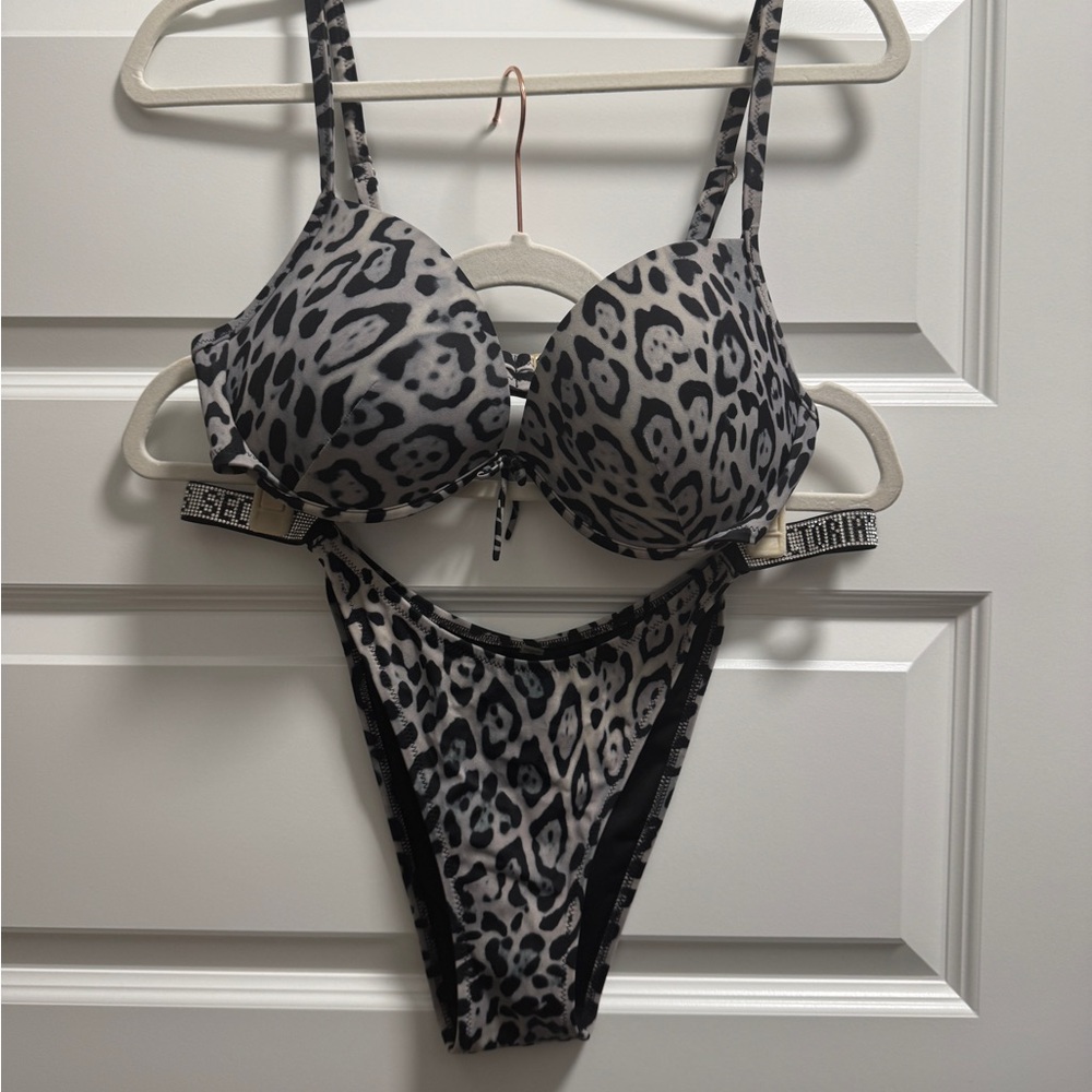 Victoria's Secret Black and Gray Leopard Print Bra